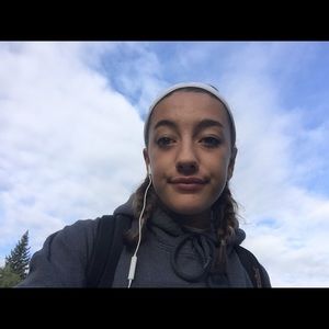 Meet your Posher, Mallory